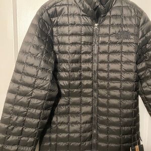 🔴SOLD🔴 North Face Mens Thermoball Jacket Small Matte Black *SEE NOTES, PLEASE*